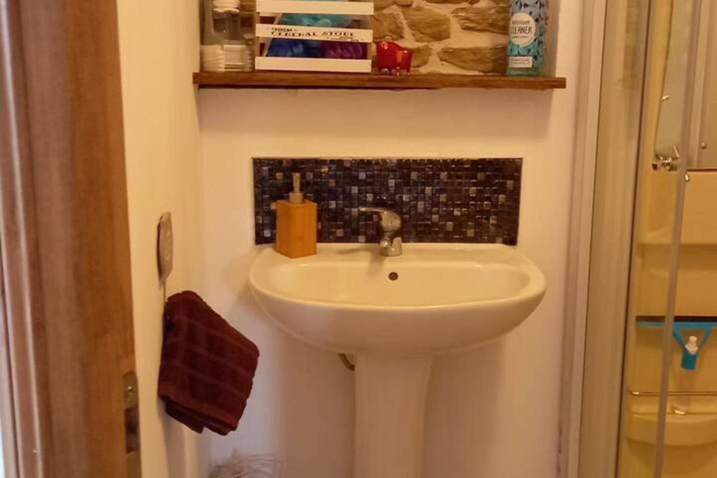 Mortain-Bocage - 2-Bed Wisteria Cottage - Sleeps 4 Notre-Dame-du-Touchet Εξωτερικό φωτογραφία